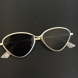 Le Specs Accessories - Le Specs Luxe Bazaar Le Specs Accessories - Le Specs Luxe Bazaar